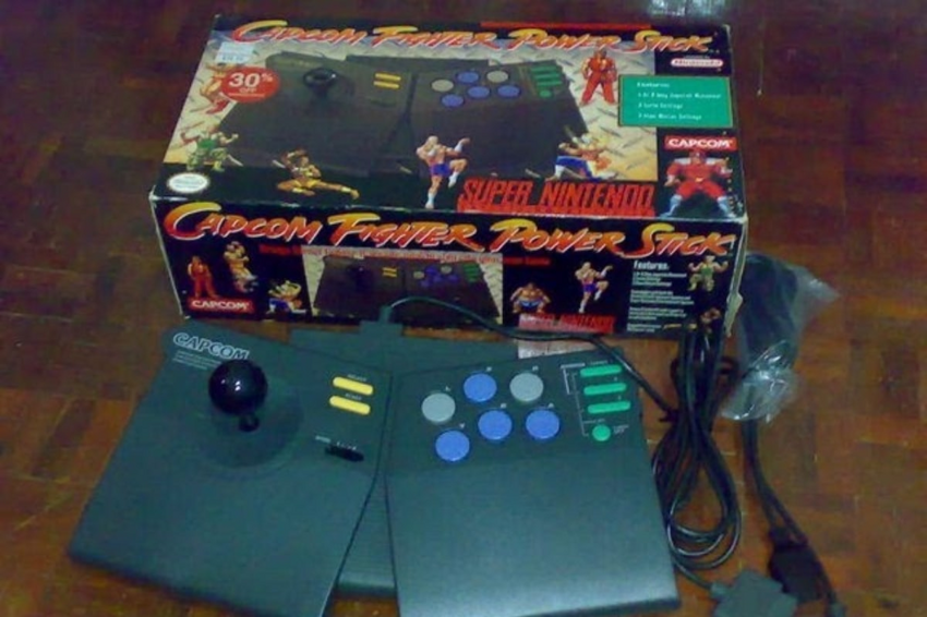 Нужны игры приставки. Игровая приставка Street Fighter 8 bit. Приставка. Capcom Joystick. Аркадный стик для Sega Genesis. Caliber 50 Sega.